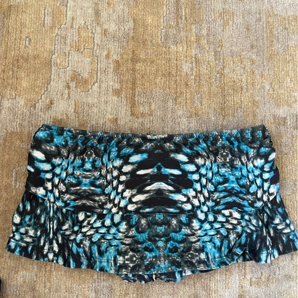 Becca Bikini Set - Picture 2 of 2